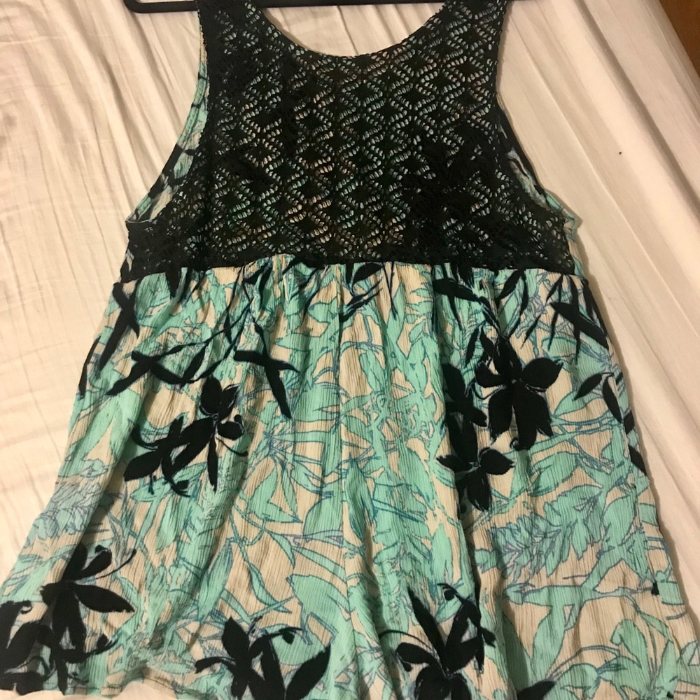 XL Charlotte Russe romper 🌞perfect for summer!!